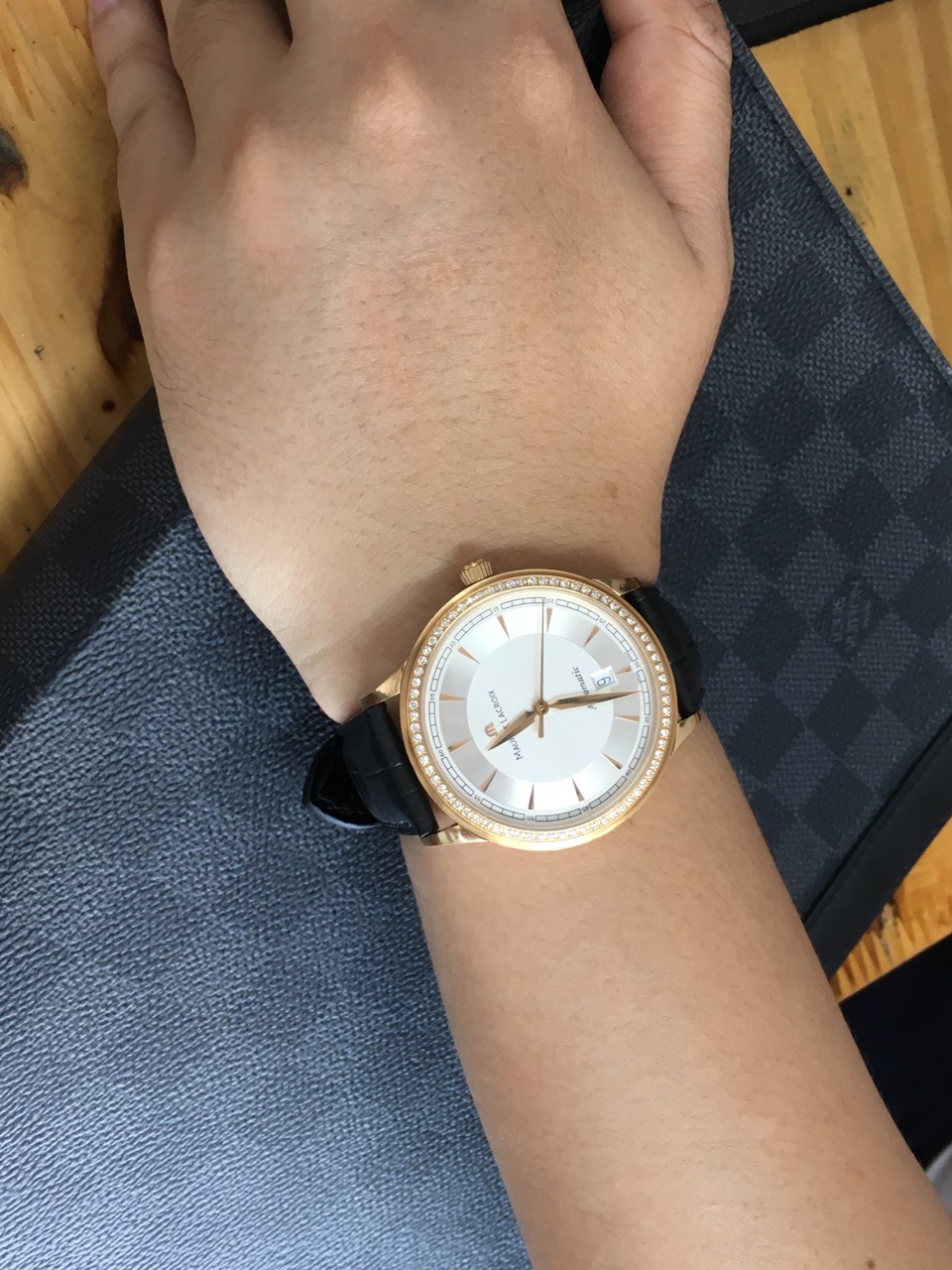 Dây đồng hồ Maurice Lacroix phù hợp cổ tay & phong cách thanh lịch theo yêu cầu khách