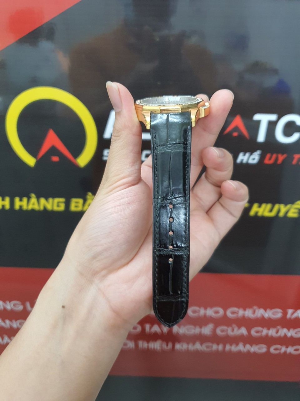 Thay dây da cá sấu đồng hồ Bulova chính hãng