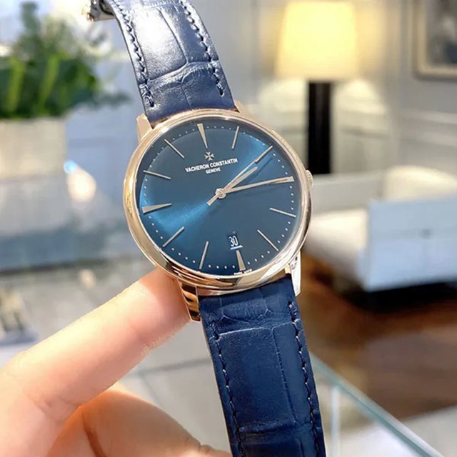 Đồng hồ Vacheron Constantin dây da xanh navy