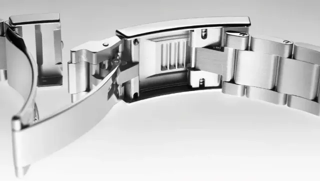 Khóa Glidelock: Điều chỉnh nhanh, linh hoạt cho thợ lặn
