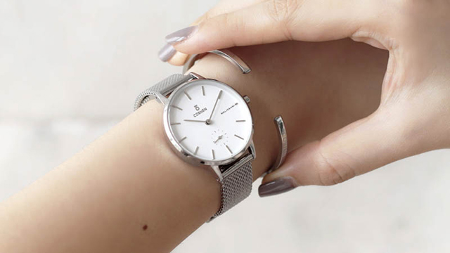 Thông thường, đồng hồ được đeo ở tay không thuận