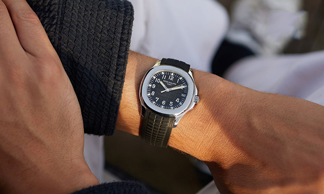 Cách đeo dây đồng hồ Patek Philippe