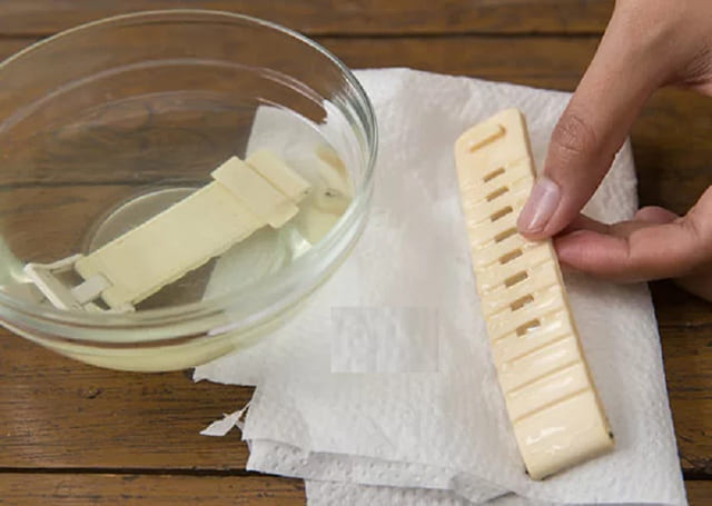 Lưu ý khi tẩy trắng, vệ sinh dây đồng hồ cao su