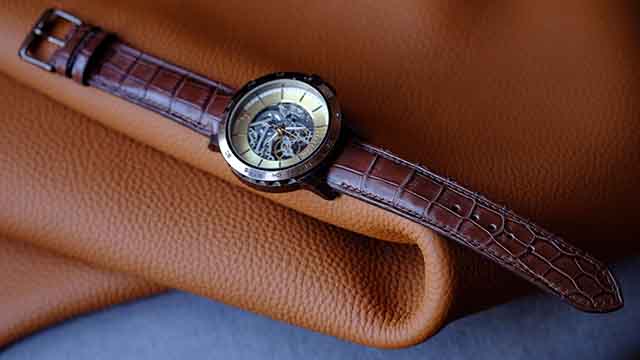 Dây da vintage được làm từ chất liệu da thật, thiết kế sang trọng