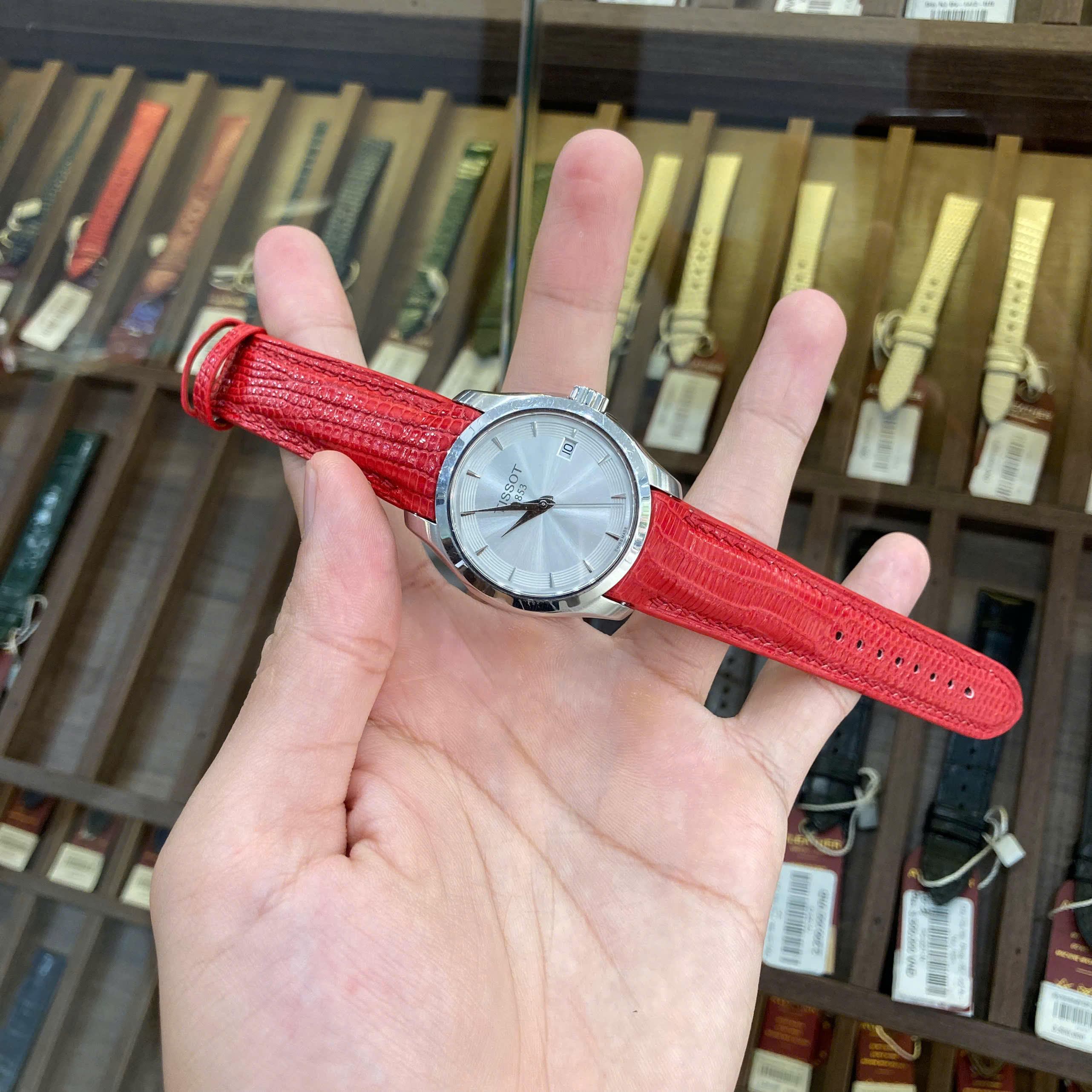 Dây da kỳ đà đỏ cao cấp cho đồng hồ nữ Tissot Couturier T035.210.16.031.01 – Nổi bật, sang trọng, khác biệt
