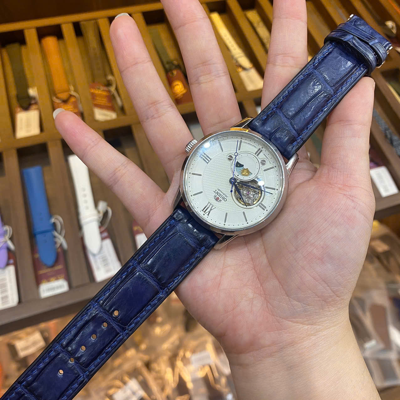 Dây da cá sấu 2 mặt màu xanh navy cho Orient Sun And Moon RA-AS0011S30B – Đẳng cấp từ từng chi tiết