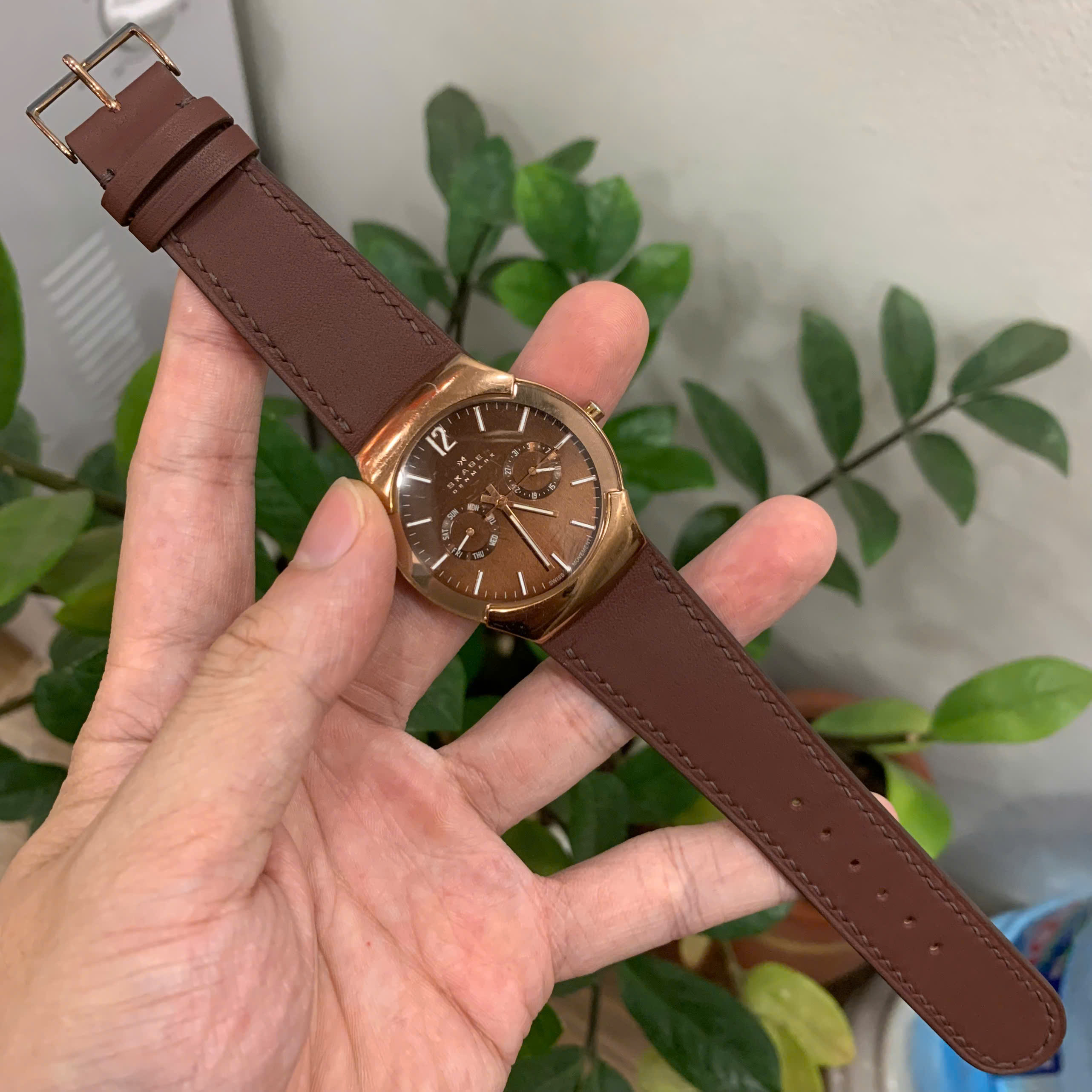 Dây đồng hồ da bò màu nâu cao cấp cho Skagen 583XLRLM - Chất liệu da thật mềm mại, thoải mái đầy nam tính.
