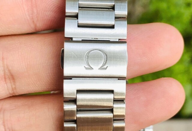 Dây đeo đồng hồ omega làm từ thép không gỉ