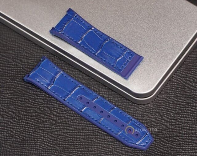 Dây cao su Omega Constellation thể thao – chống nước và bền bỉ