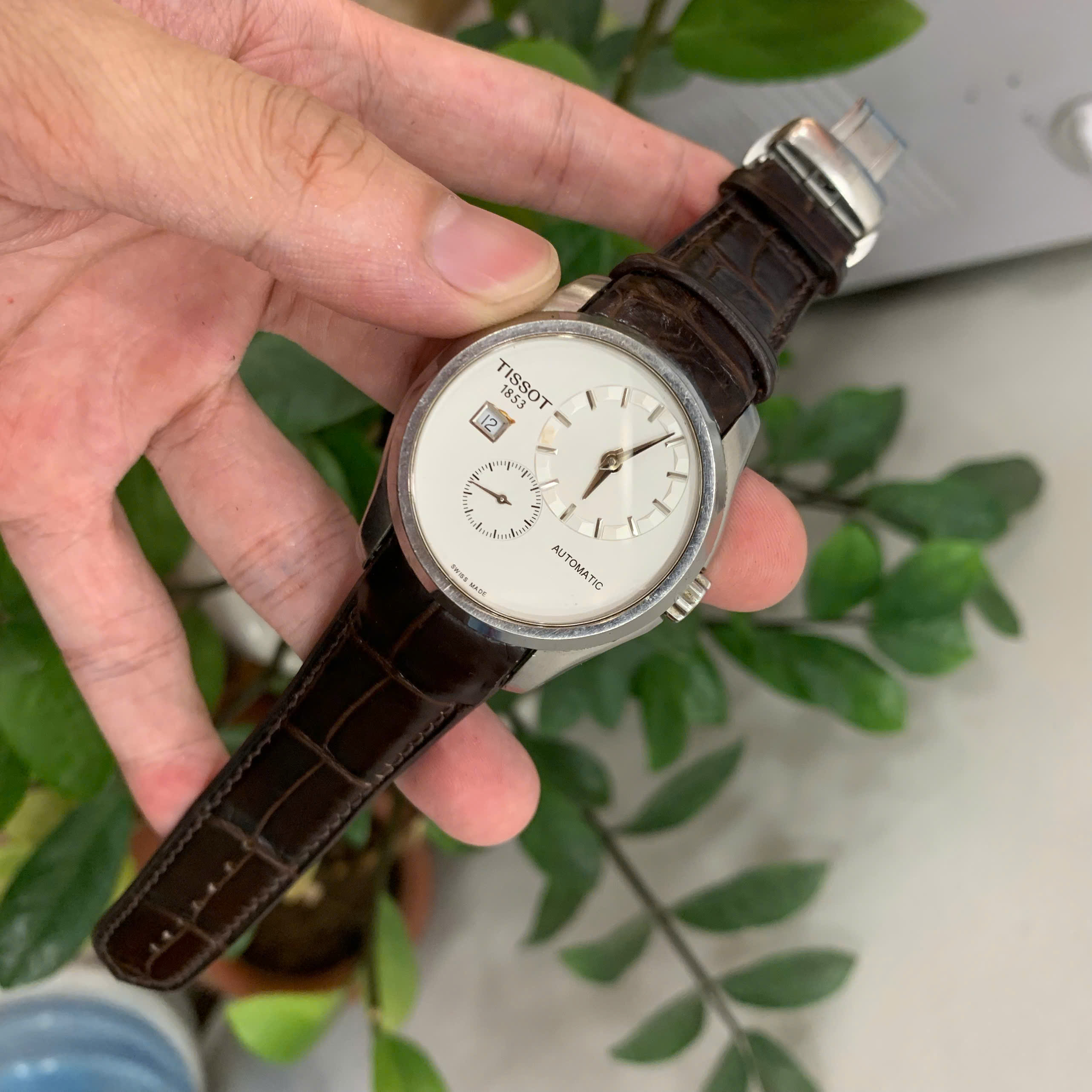 Dây Đồng Hồ Tissot Couturier T035.617.16.031.00 – Dây Da Cá Sấu Màu Nâu Cao Cấp, Bền Đẹp Và Sang Trọng
