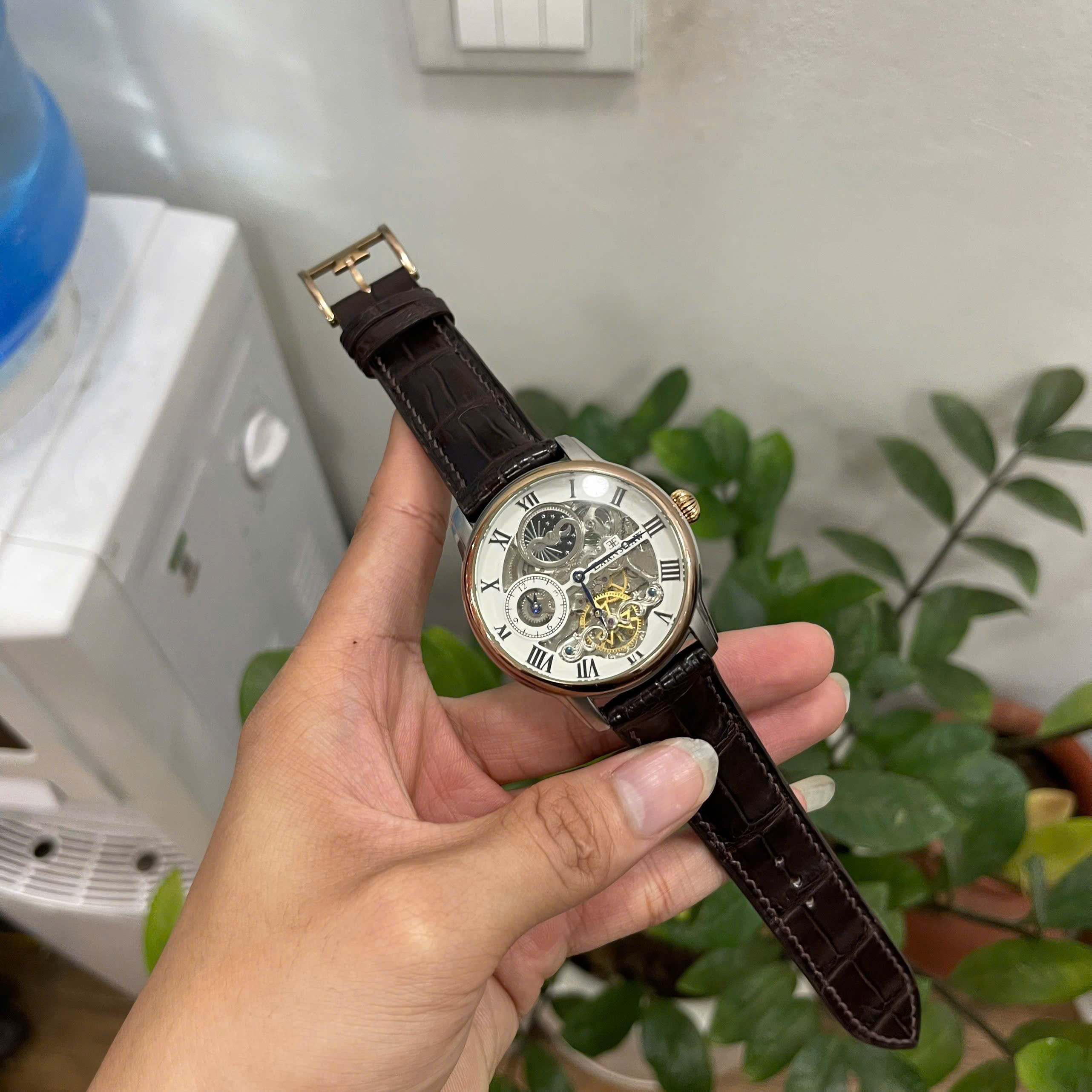 Dây Đồng Hồ Thomas Earnshaw ES-8006-08 Da Cá Sấu Màu Nâu Đậm – Đẳng Cấp Cổ Điển & Sang Trọng