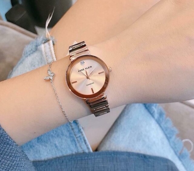 Dây kim loại Anne Klein thép không gỉ giữ phong cách hiện đại