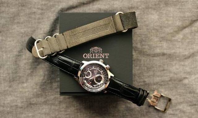 Đồng hồ Orient sau 1-2 năm sử dụng nên được thay dây da mới