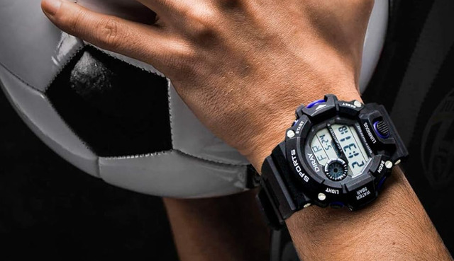 Dây đồng hồ Diray có bền bỉ cho các hoạt động thể thao vận động.