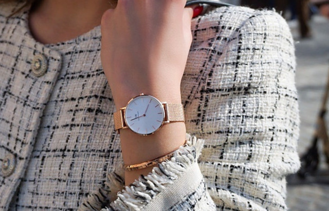 Dây lưới đồng hồ Daniel Wellington tinh tế và sang trọng.