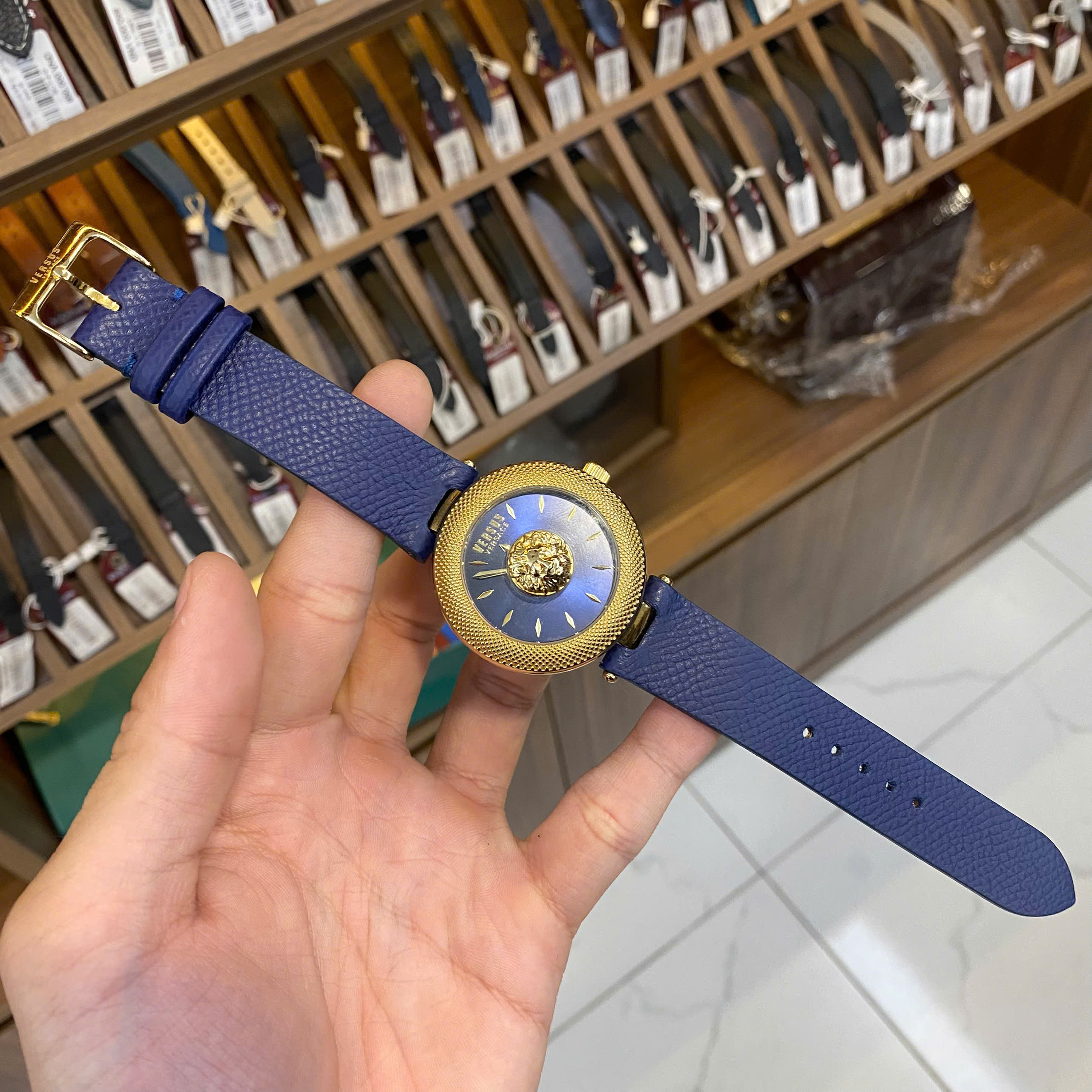 Dây Đồng Hồ  Versus by Versace Brick Lane VSP214718 Dây Da Bò Màu Xanh Coban