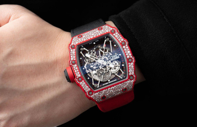 Mẹo chọn dây đồng hồ Richard Mille phù hợp.