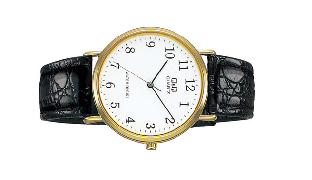 Dây da đồng hồ Q&Q thiết kế thanh lịch và sang trọng.