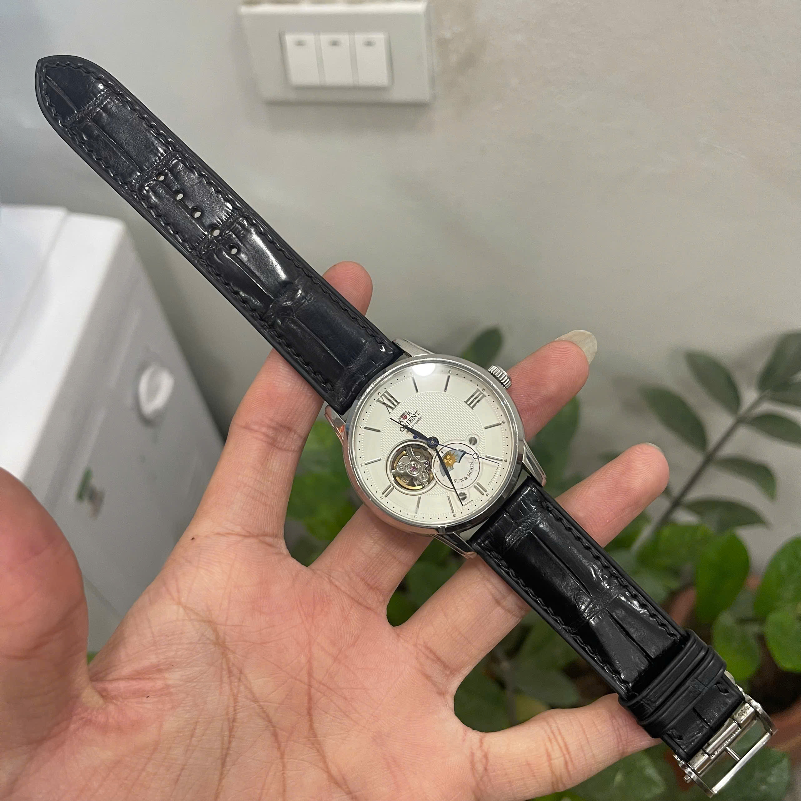 Dây Da Cá Sấu Orient Classic Sun and Moon Automatic Da cá sấu màu đen (Sao chép)