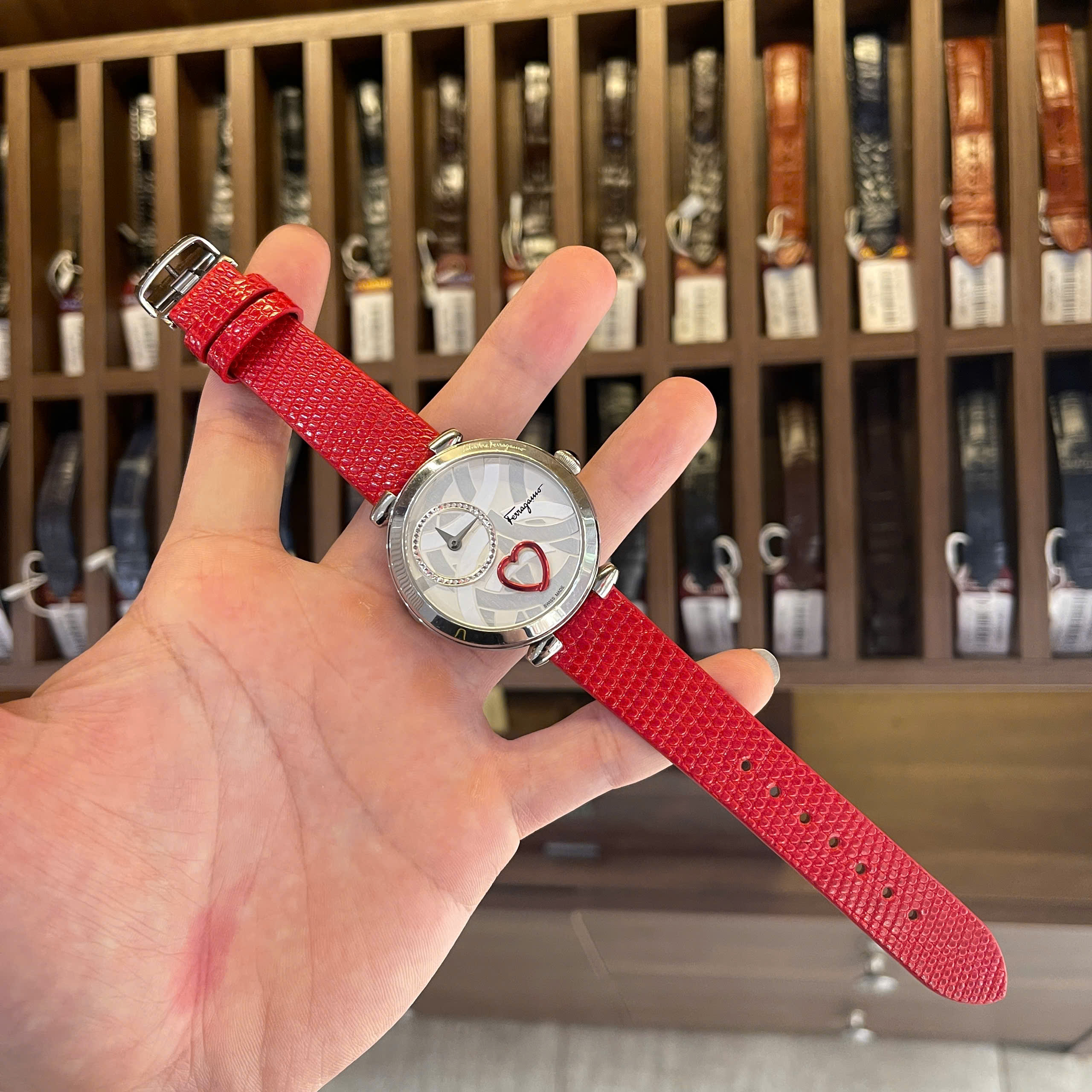 Dây Da Kỳ Đà Đỏ Cao Cấp Cho Đồng Hồ Salvatore Ferragamo Cuore