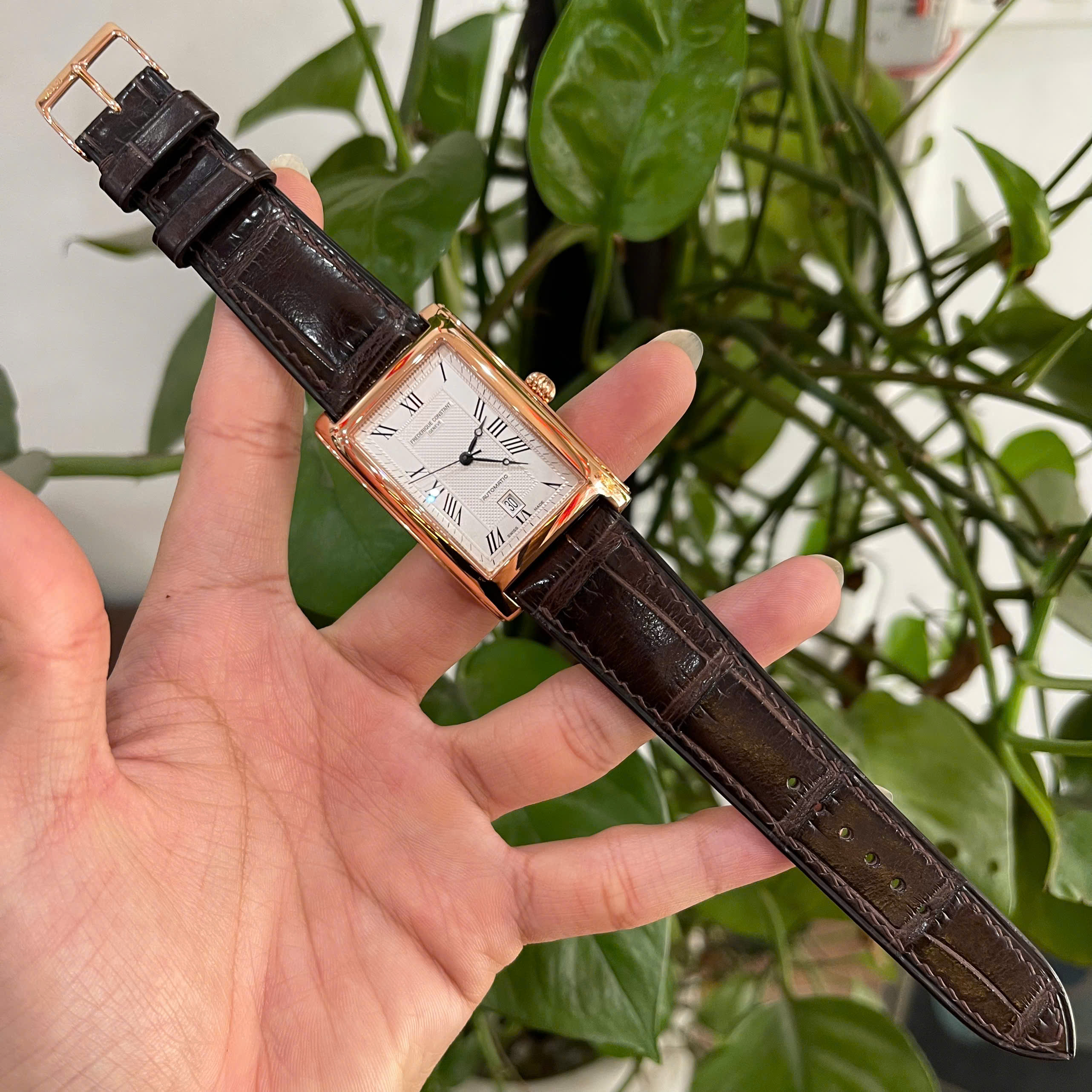 Đồng hồ Frederique Constant Classics Carrée Automatic dây da cá sấu 2 mặt