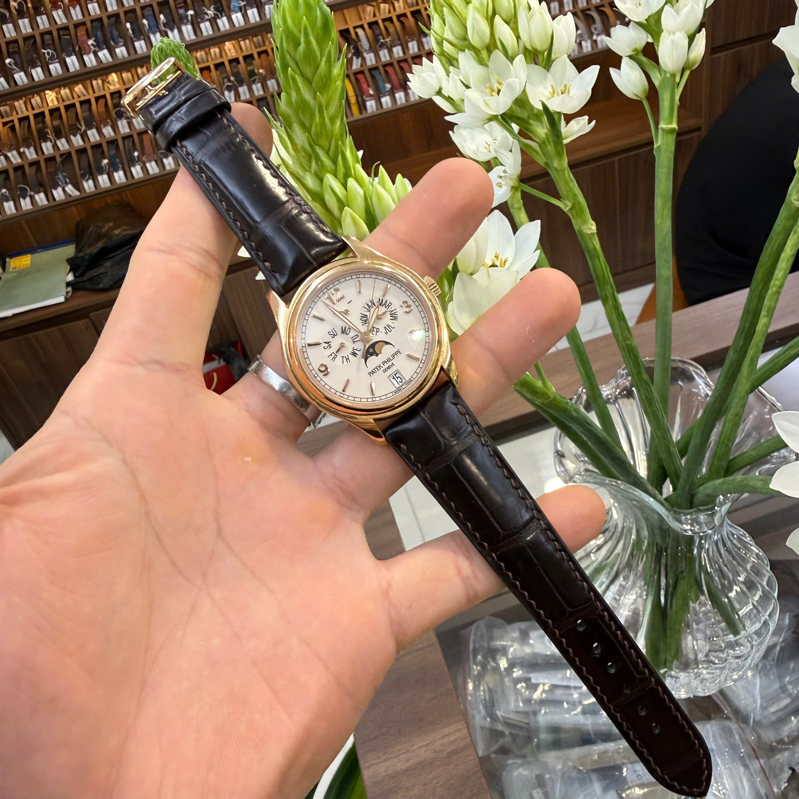 Thay Dây Da Cá Sấu Pháp Alligator Màu Nâu Patek Philippe Annual Calendar Cao Cấp Chế Tác Thủ Công