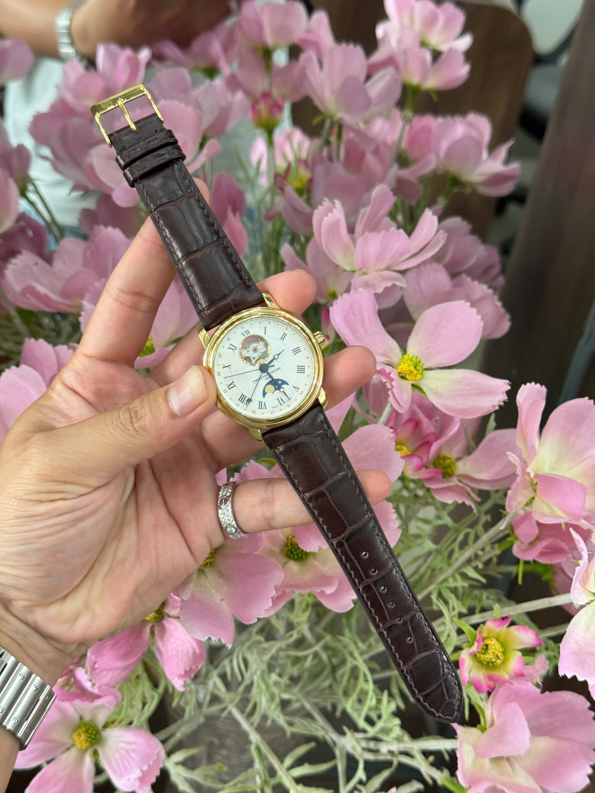 Thay Dây Da Cá Sấu Màu Nâu 2 Mặt Cho Frederique Constant Classics Moonphase FC-335MC4P5